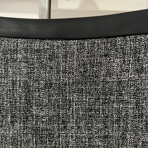 Ann Taylor pencil skirt - Picture 2 of 5